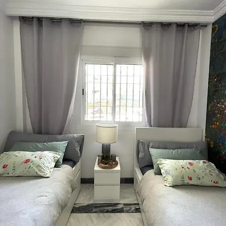 Luxury Near Puerto Banus Apartment *