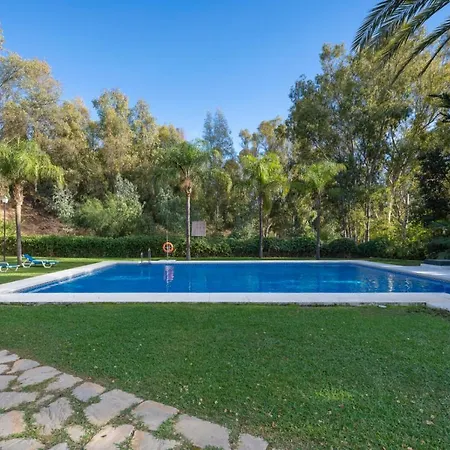 Luxury Near Puerto Banus Апартаменты *